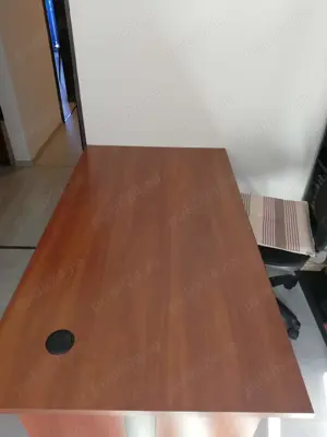 Vand mobilier de birou