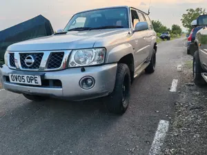 Dezmembrez Nissan patrol y61 Q4  2006 - imagine 2