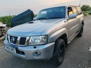 Dezmembrez Nissan patrol y61 Q4  2006 - imagine 5
