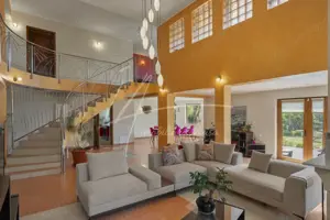 Balotesti, Ion Lahovari, mobilata si utilata complet