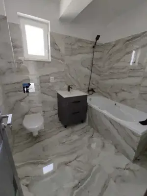 Apartament 3 camere Tudor Vladimirescu, bloc nou, etaj 2 - imagine 2