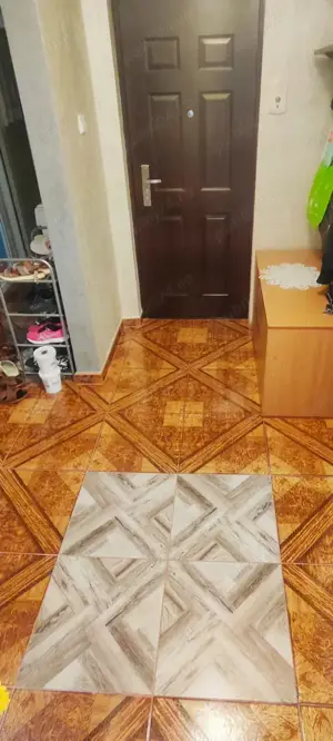 Vând ap.4 cam.et.1,decomandat, zona Star 2000-Aurel Vlaicu