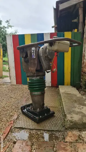 Vând wacker mai compactor