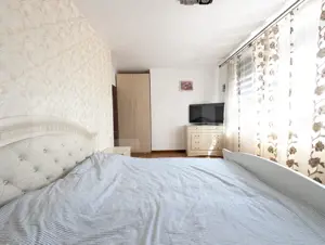 Apartament cu 3 camere de vânzare în Andrei Mureșanu – zonă premium, liniștită - imagine 8
