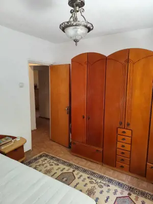 Apartament cu 4 camere decomandat, 90 mp, zona Titulescu - imagine 8