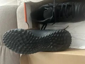 Pantofi sport  adidasi de fotbal marca Nike mărime 38,5 - imagine 3