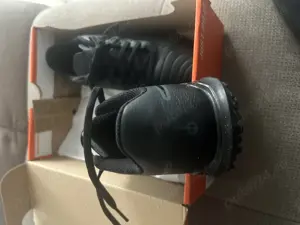 Pantofi sport  adidasi de fotbal marca Nike mărime 38,5 - imagine 5