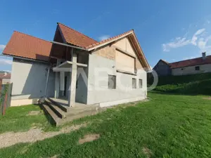 Casa 5 camere 197mp utili situata la 27km de Fagaras si 65km de Brasov - imagine 3