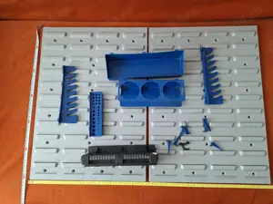 Organizator pentru  atelier, montare pe perete placă perforată cu fante, buc = 2, dimensiune 42 x 59