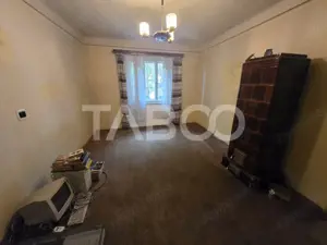 Casa de vanzare 83mp cu 3 camere zona Piata Cluj Sibiu