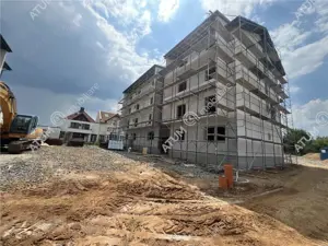 Apartament cu 3 camere decomandate etaj 1 zona Shopping City - imagine 8