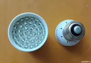 2 becuri LED funcționale, fasung normal clasic  - imagine 2