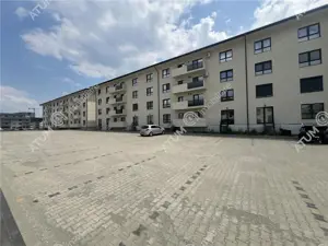 Apartament cu 3 camere 2 bai si 2 balcoane etaj 1 zona Doamna Stanca