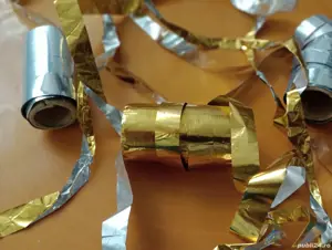 3 Benzi lucioase de împodobit Pom de Crăciun  - imagine 4