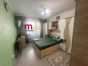 Apartament 3 camere,zona Neptun,etaj 2