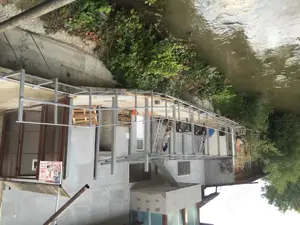 Vând Imobil compus din parter și etaj DISCONT 10%