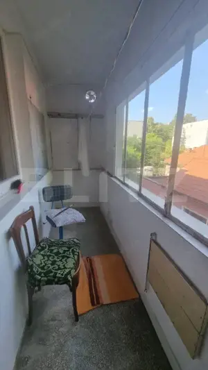 Apartament cu 2 camere, etaj intermediar, zonă verde, ideal pentru investitie - imagine 5