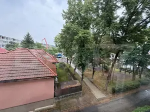 Apartament cu 2 camere, etaj intermediar, zonă verde, ideal pentru investitie - imagine 6