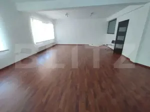 Spatiu de birouri, zona centrala