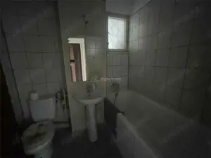 Apartament 3 camere - decomandat - bd.Timisoara - imagine 12