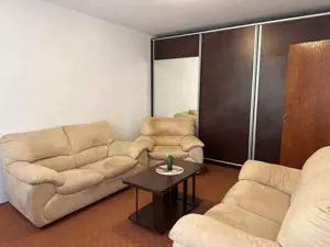 Apartament 3 camere - decomandat - bd.Timisoara - imagine 2