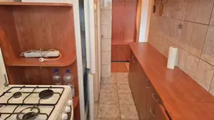Vand apartament cu 2 camere in Deva, zona Sala Sporturilor in P-uri, etaj 3, mobilat, utilat - imagine 6