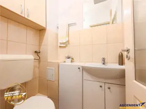 Tur 3D! Apartament luminos,decomandat, renovat,3 camere,Lenin,Sfantu Gheorghe - imagine 10 Tur 3D! Apartament luminos,decomandat, renovat,3 camere,Lenin,Sfantu Gheorghe - imagine 10