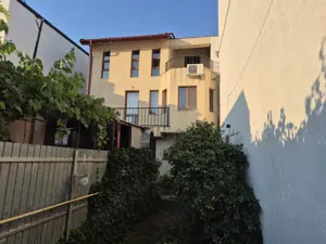 Brâncoveanu-Alunișului - Casă 5 camere , metrou, parc , Școala 111