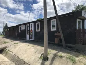 Spatiu Comercial in Comuna Trifesti jud Neamt, De vinzare De inchiriat