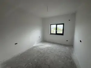 Duplex pe parter. Torontalului -Metro 2. Finisat la cheie 