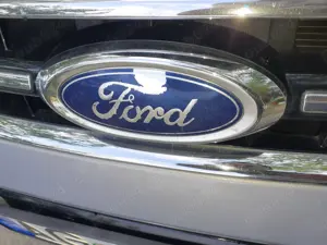 Stema de capota pentru Ford Mondeo - imagine 2