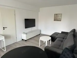 Apartament zona Medicinei Liceul Loga