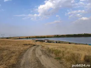 Teren intravilan cu iesire la lac - imagine 7