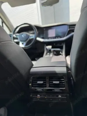 Vand vw Touareg 286cai putere model full  - imagine 6