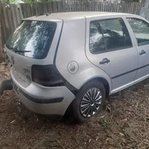Dezmembrez Golf 4 1.9 ALH - imagine 2