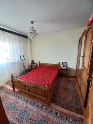 Vand apartament 4 camere - imagine 2