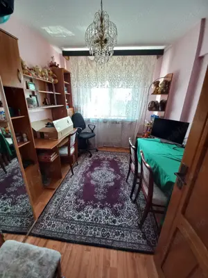 Vand apartament 4 camere - imagine 6