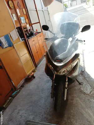 suzuki burgman 200 - imagine 4