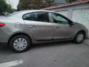Renault-Fluence, 2010, al doilea proprietar, 138600 km, motor 1,6, benzina,stare f.f. buna, 3300 EUR - imagine 2