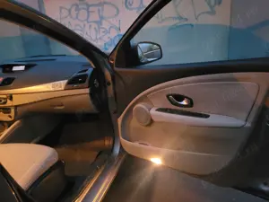 Renault-Fluence, 2010, al doilea proprietar, 138600 km, motor 1,6, benzina,stare f.f. buna, 3300 EUR - imagine 8