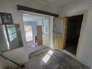 Reșița, casă cu teren 700 mp, pe malul Bărzavei în cartierul Câlnic - imagine 5