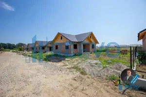 Casă la roșu, Hemeiuș ! - imagine 5