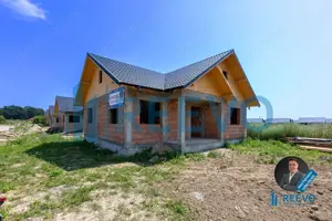 Casă la roșu, Hemeiuș ! - imagine 7