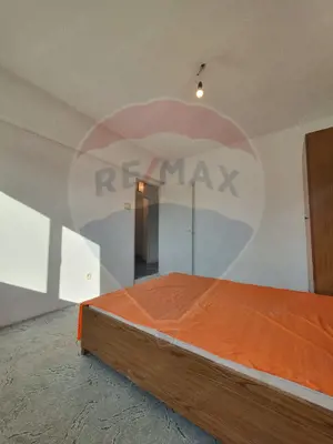 Apartament cu 3 camere de vânzare în zona Vitrometan - imagine 3