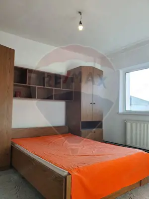 Apartament cu 3 camere de vânzare în zona Vitrometan - imagine 2