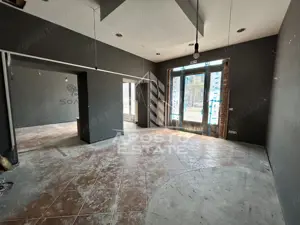 Spatiu comercial 100 mp, vitrina, trafic pietonal, zona Maria.