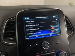 Renault Scenic - imagine 18