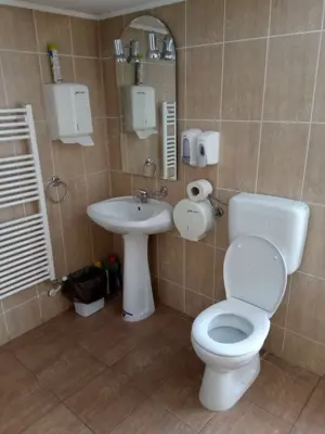 Inchiriere imobil compus din S+P+E+M, in suprafata de 580 mp utili pretabil pentru, birouri, clinica - imagine 4