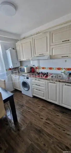 APARTAMENT 2 CAMERE TOMIS 3 DECOMANDAT