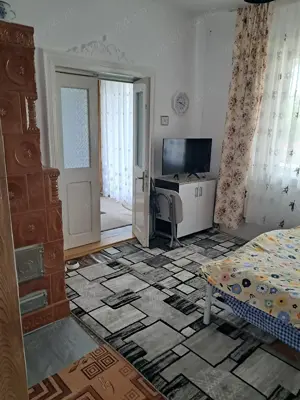 Vând casă sau schimb cu apartament - imagine 3 Vând casă sau schimb cu apartament - imagine 3